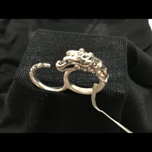 Black/silver Naga  Legends two finger ring
